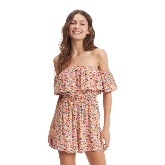 Roxy Pants - NWT woman’s size large Roxy off the shoulder shorts romper